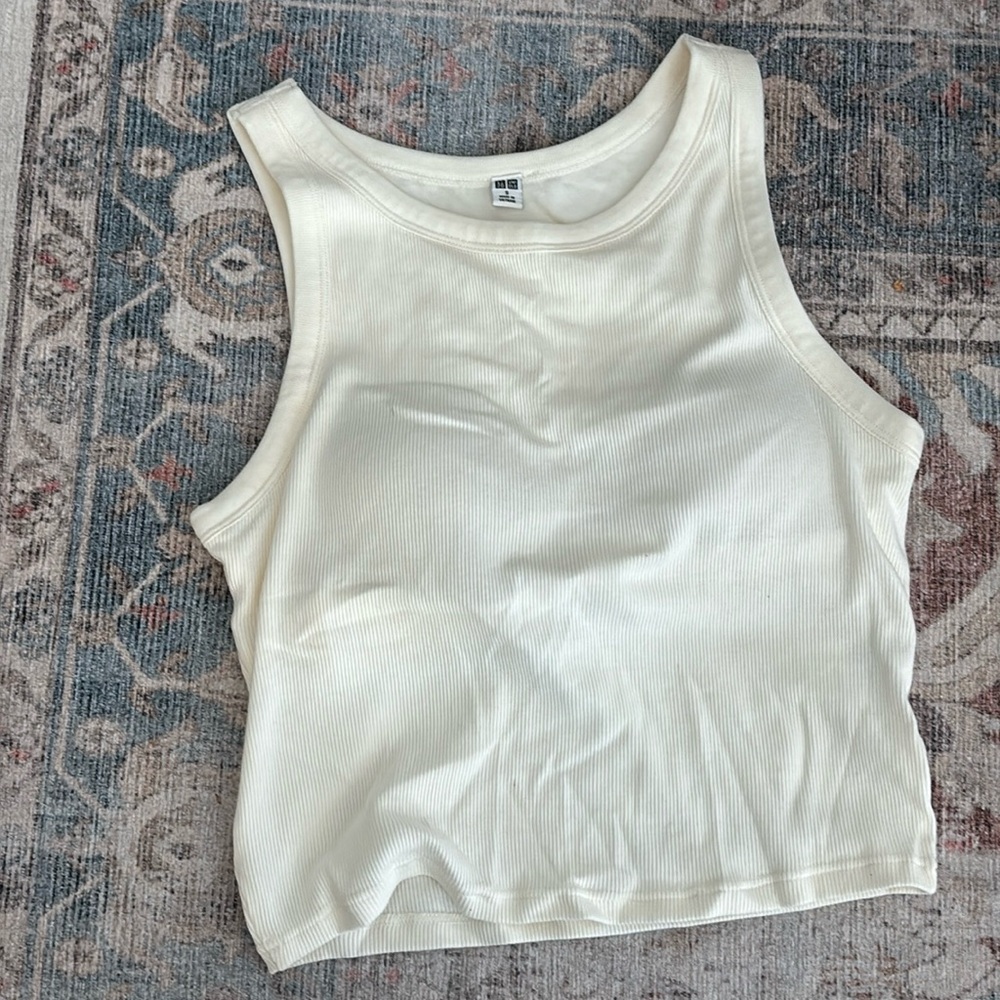 Uniqlo Tank